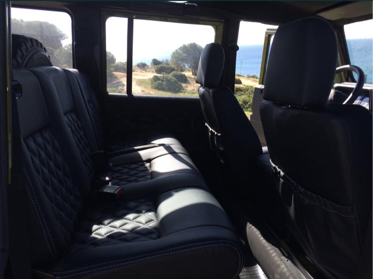 Land Rover Defender 110 Td5 _ 9 lugares
2001