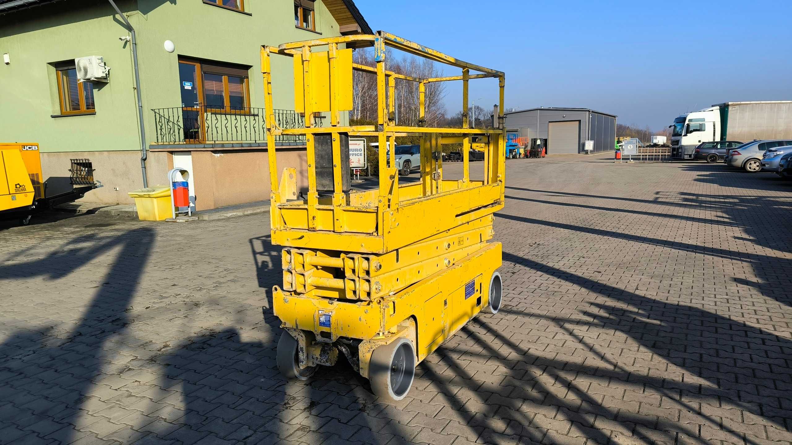 Podnośnik nożycowy Genie GS 2032 rok 2007 cena 13500 netto