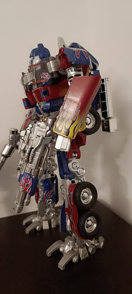 Optimus prime Transformers