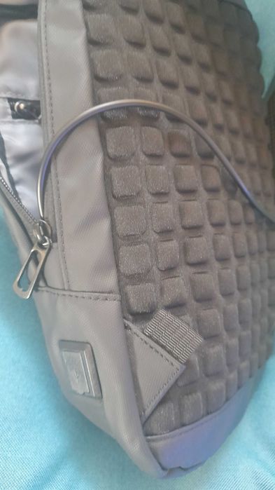 Torba na ramię nerka USB na tablet wodoodporna wielofunkcyjna