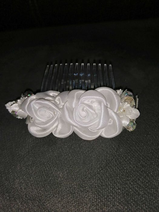 Sprzedam sukienkę do Komuni Świętej