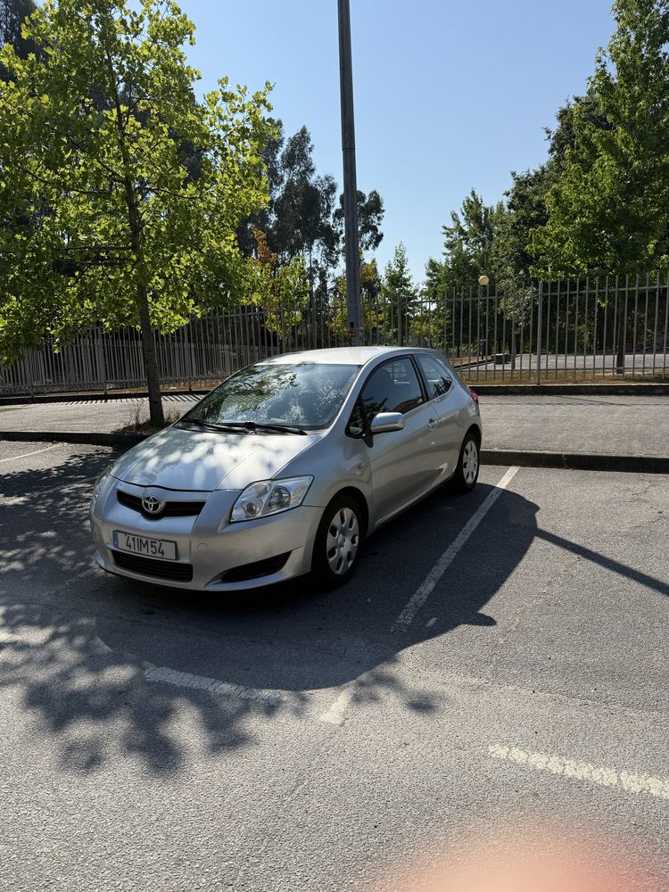 Toyota Auris 1.4 D4D - Comercial