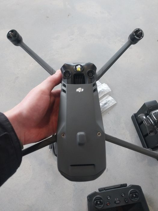 Продам Dji Mavic 3t