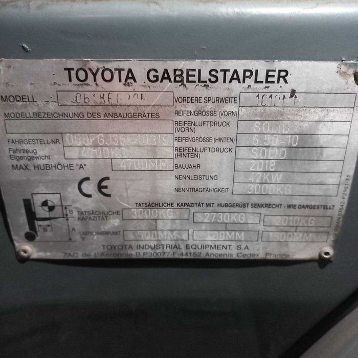 Газовий навантажувач TOYOTA 06-8-FG-30-F