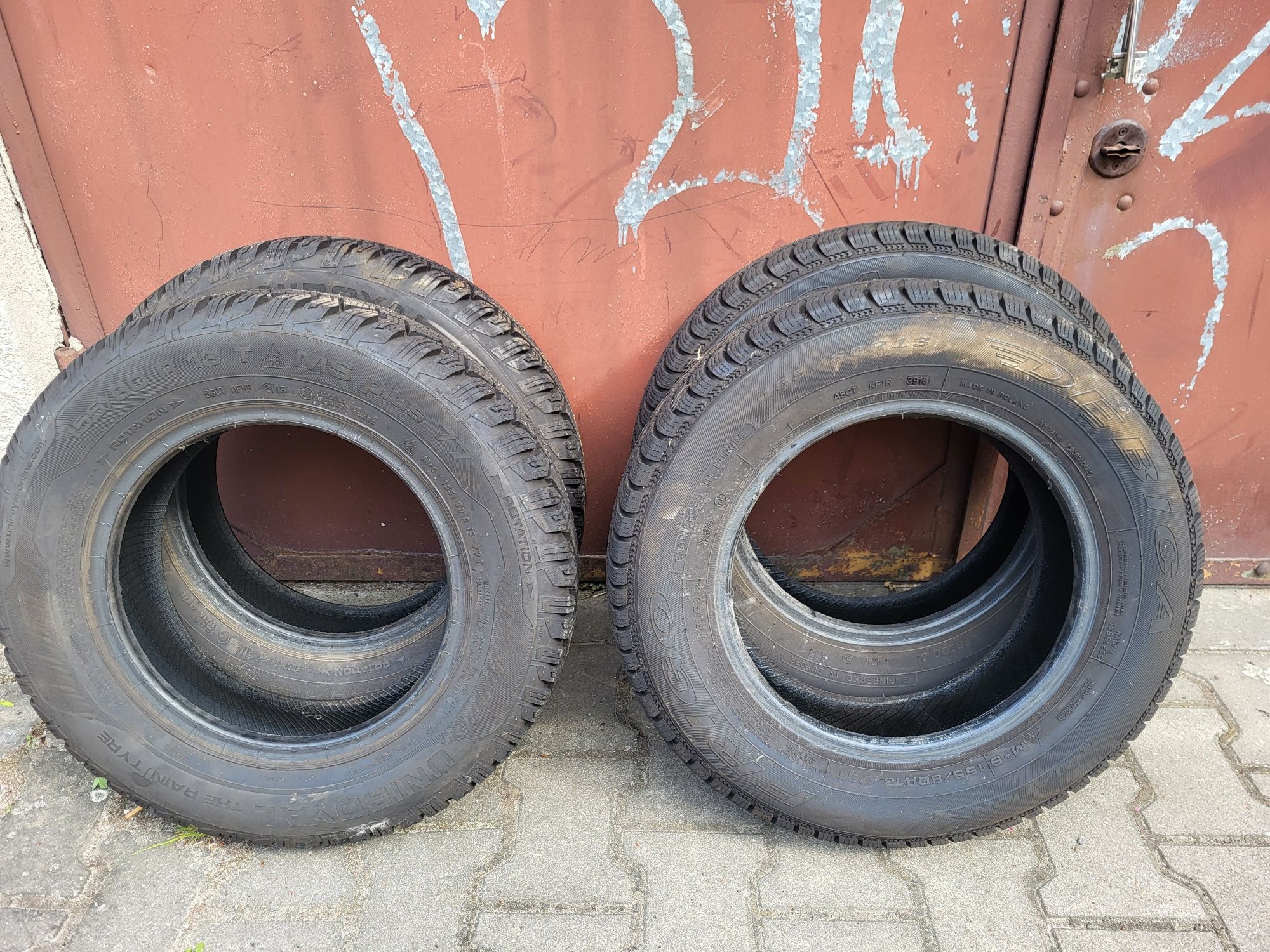 4 Opony zimowe 155/80/R13 (Dębica I Uniroyal)