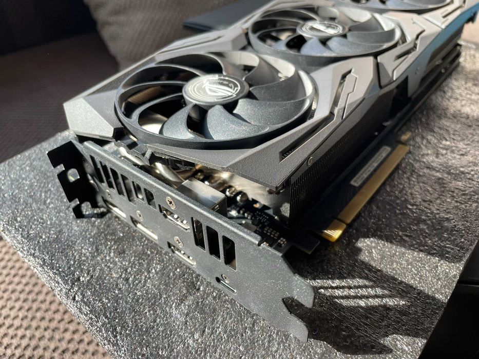 Asus GeForce ROG Strix RTX 2060 SUPER Gaming Evo 8 GB