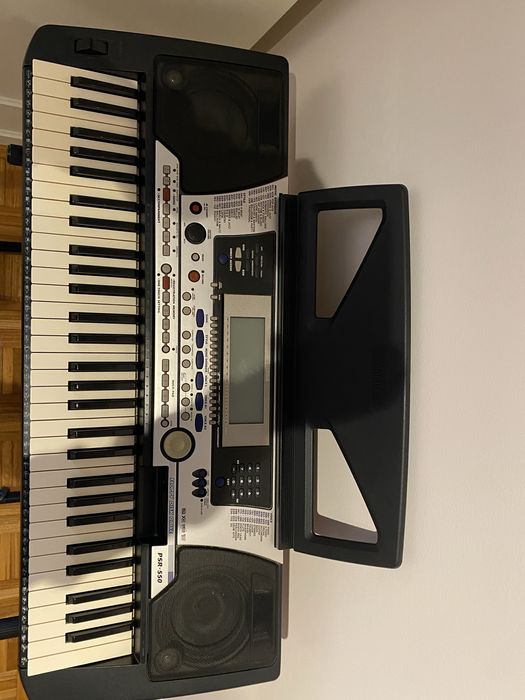Teclado YAMAHA PSR-550