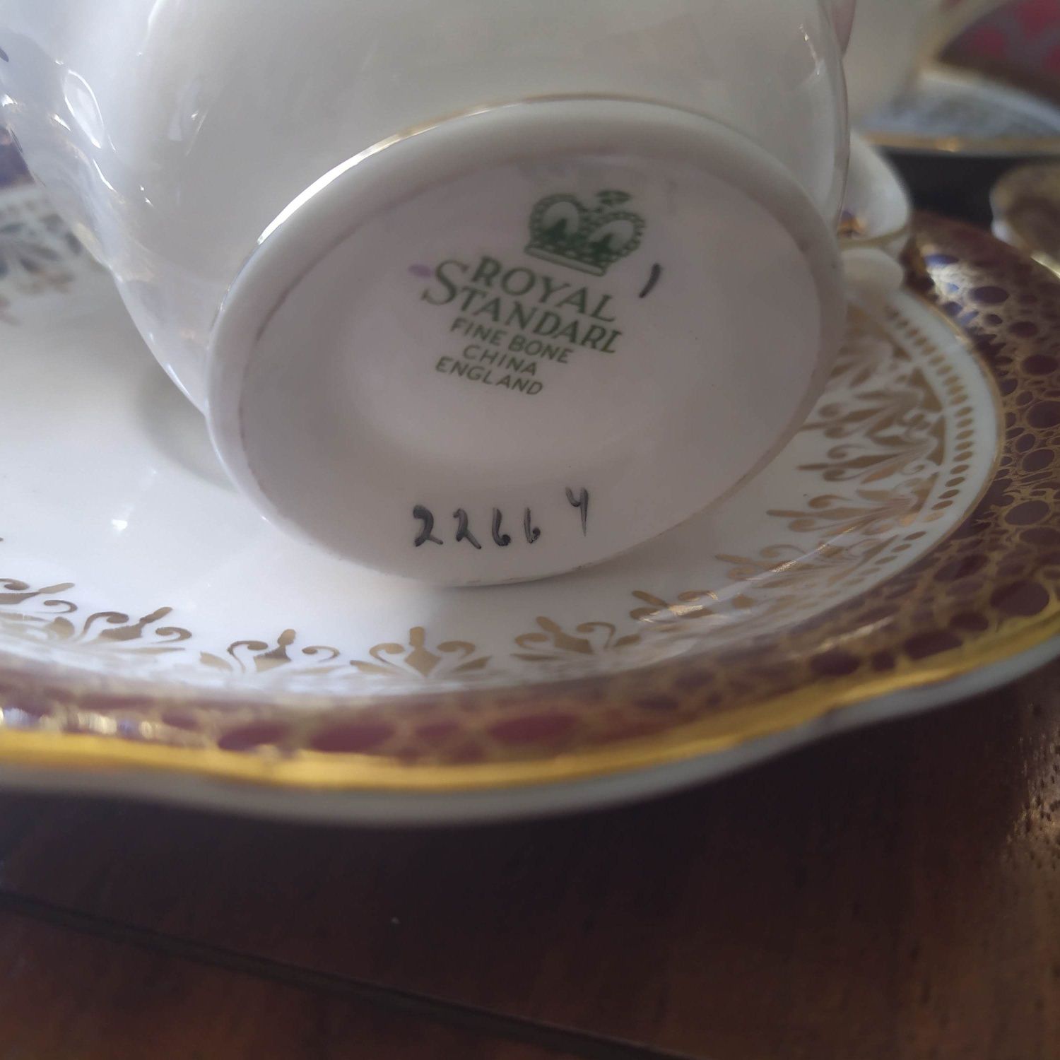 Serviço Numerado Porcelana Inglês de Chá/Café "Royal Standard"