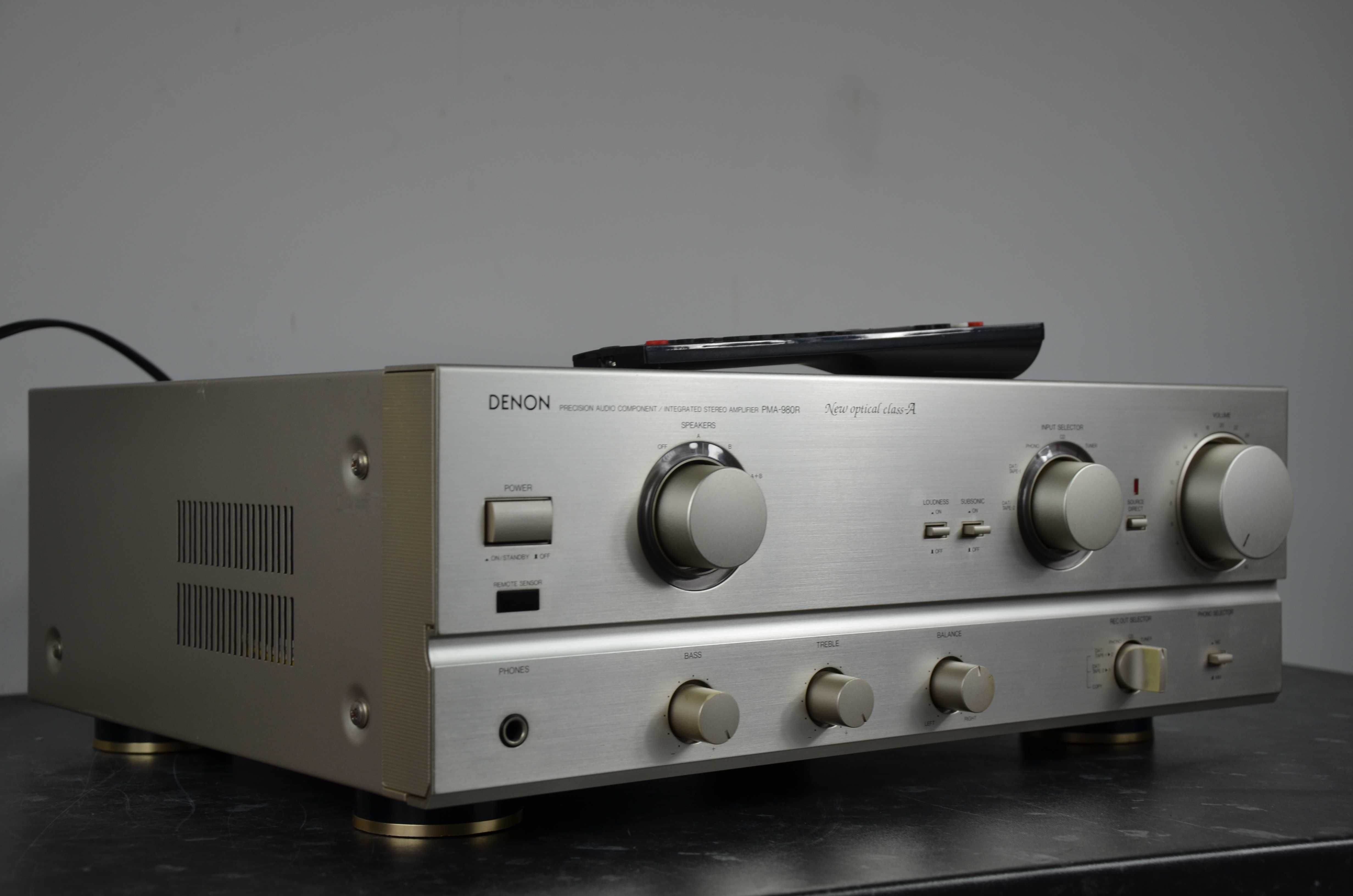 FLAGOWY WZMACNIACZ DENON PMA-980 stereo okazja Pilot okazja srebrny