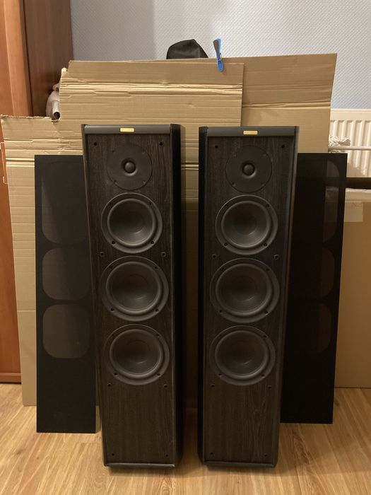Kolumny głośnikowe Jamo Classic 8