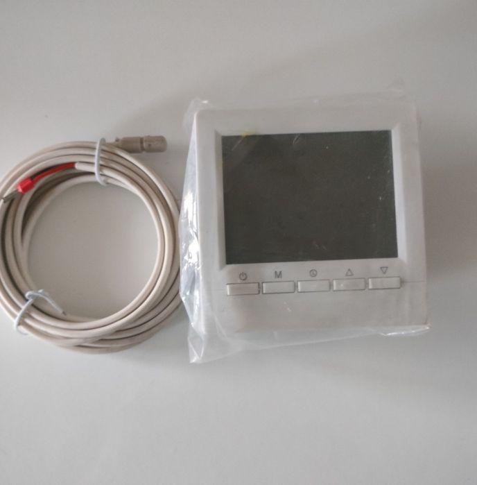 Termostat, regulator temperatury z czujnikiem, ogrzewanie podłogowe