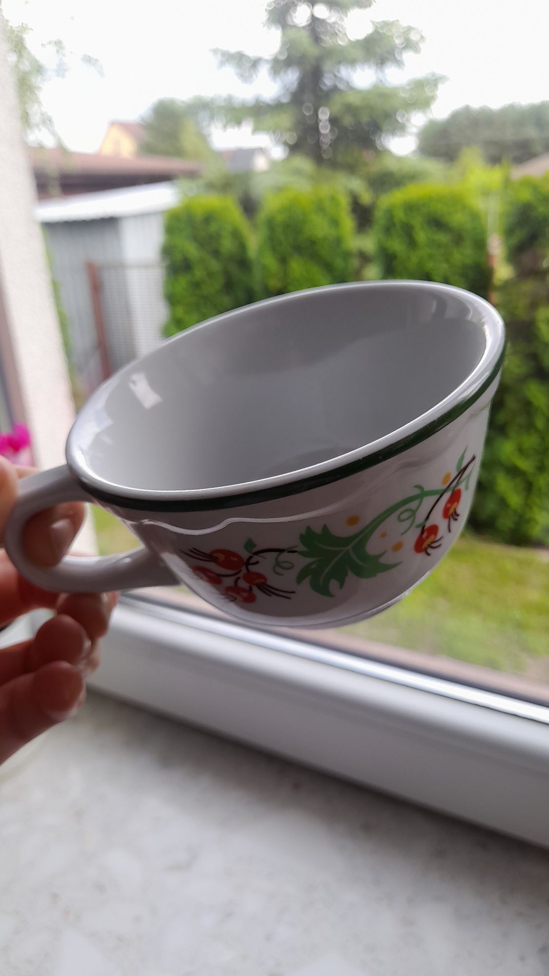Kubeczek filiżanka chodzież porcelana