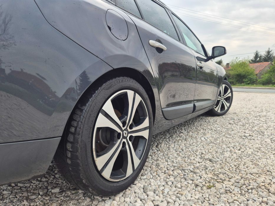 RENAULT MEGANE III BOSE SKÓRA ALU NAVI stan bdb 1.9 dci 130 Bezwypadek