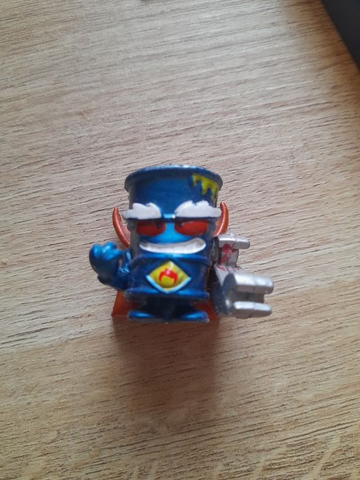 Super zings seria 4 Mr. King