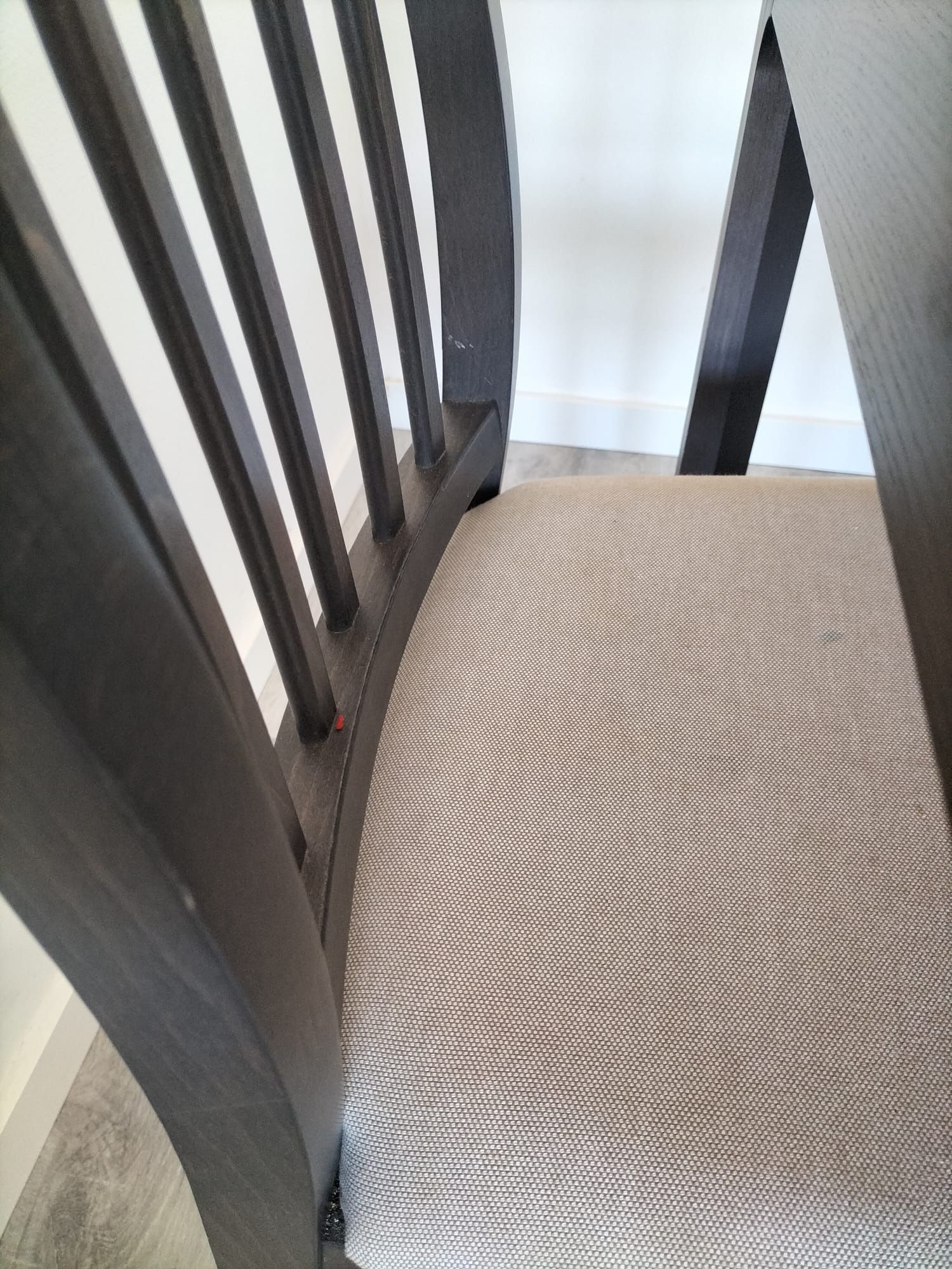 Mesa Ekdalen IKEA e cadeiras