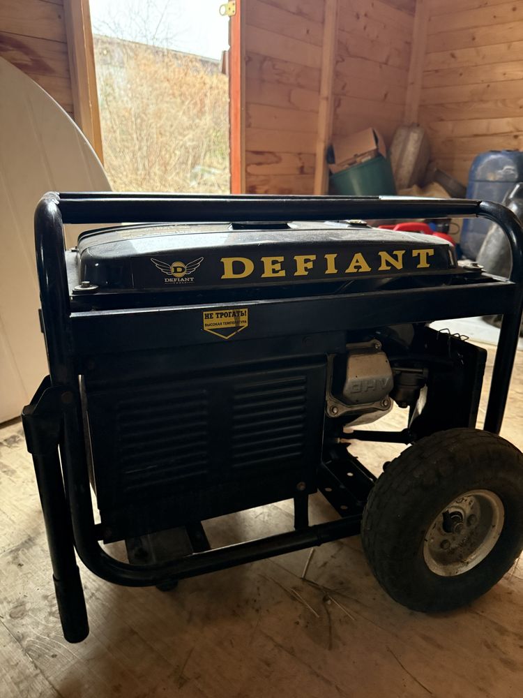 Бензиновый генетаро DEFIANT