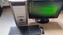 Zestaw komputerowy z monitorem i drukarką 3D