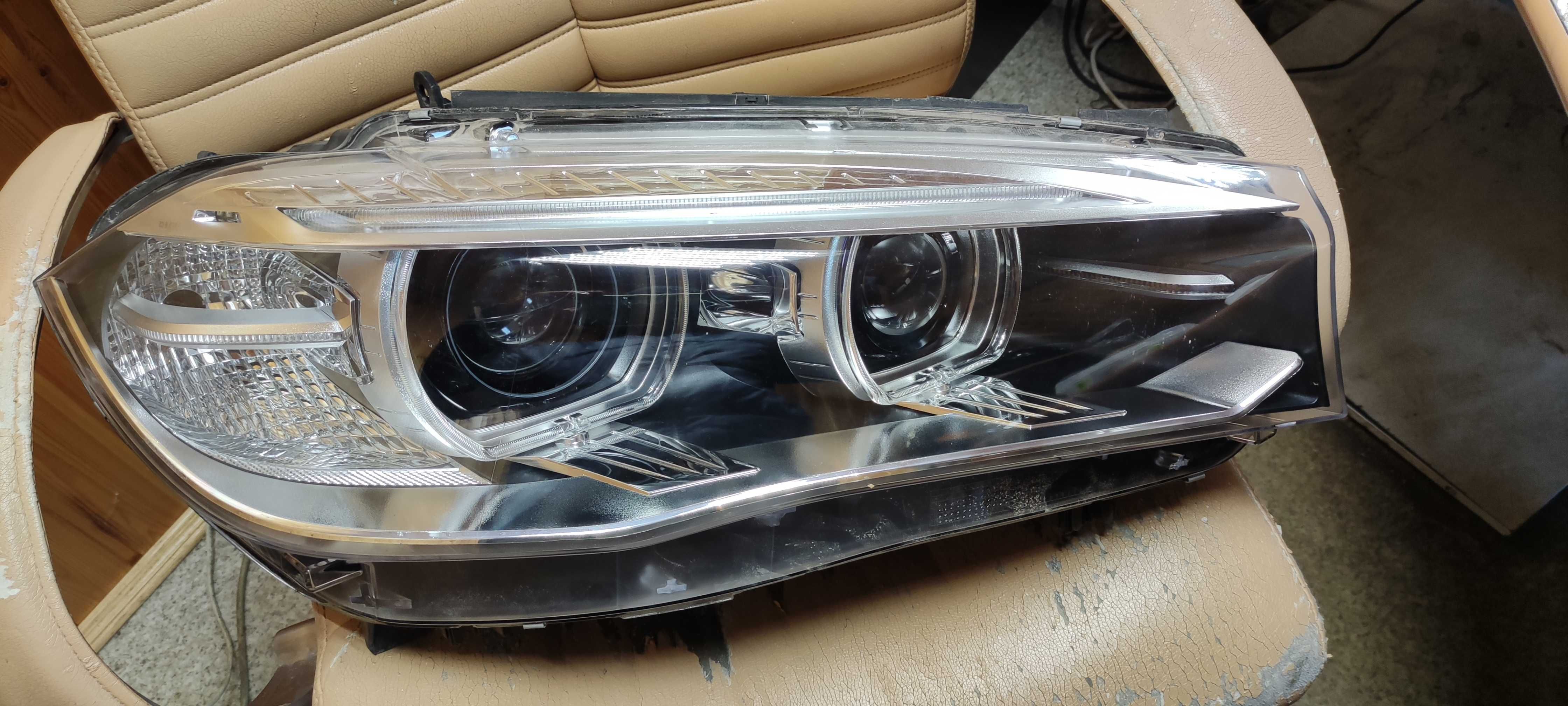 Фара левая  правая  BMW X5 F15 LED Adaptive  2014- бу без блоков