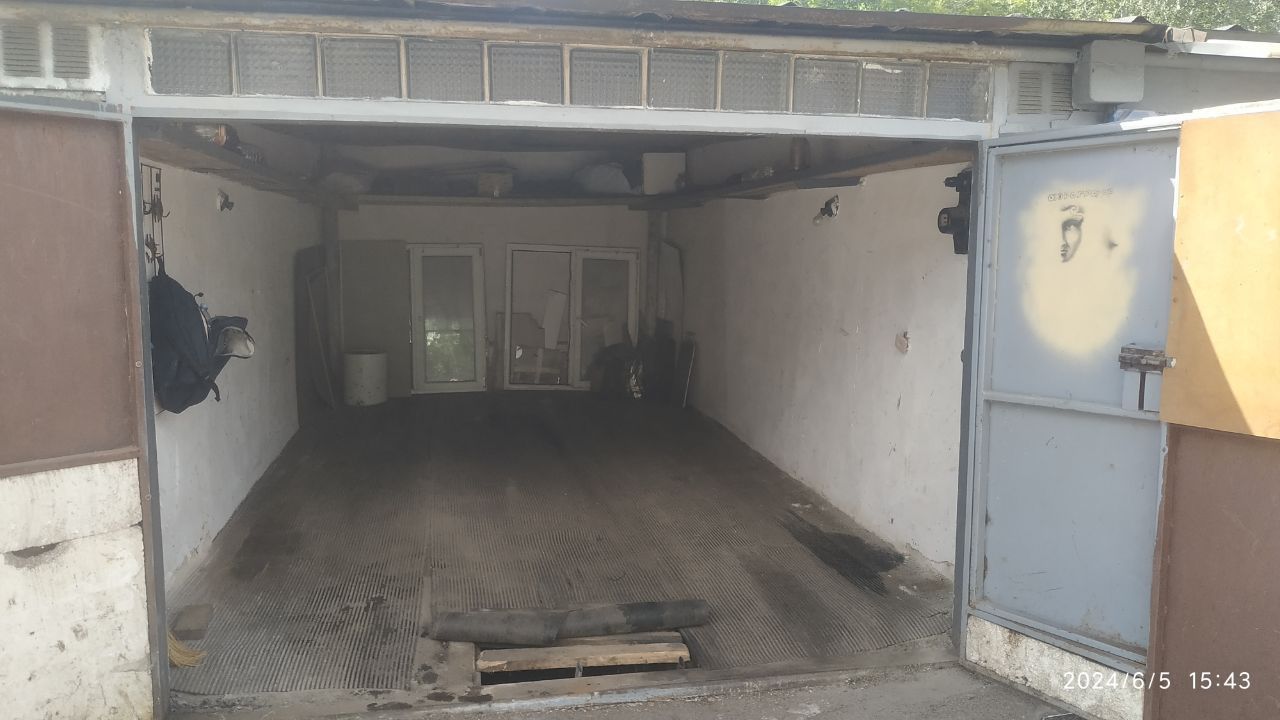 Продам гараж в Голосіївський район вулиця лисогірська 29а