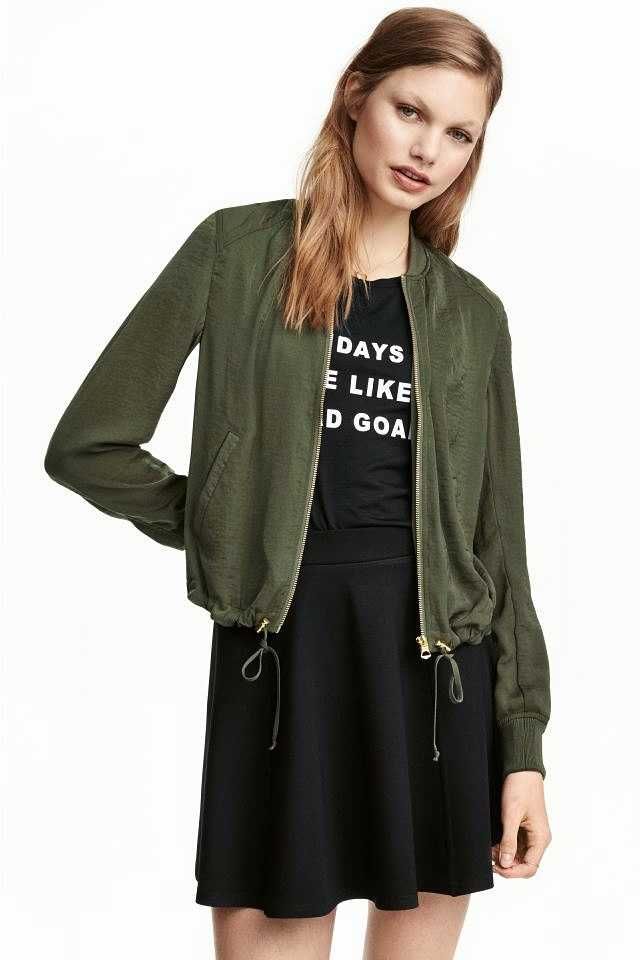 Зелёная куртка ветровка бомбер H&M