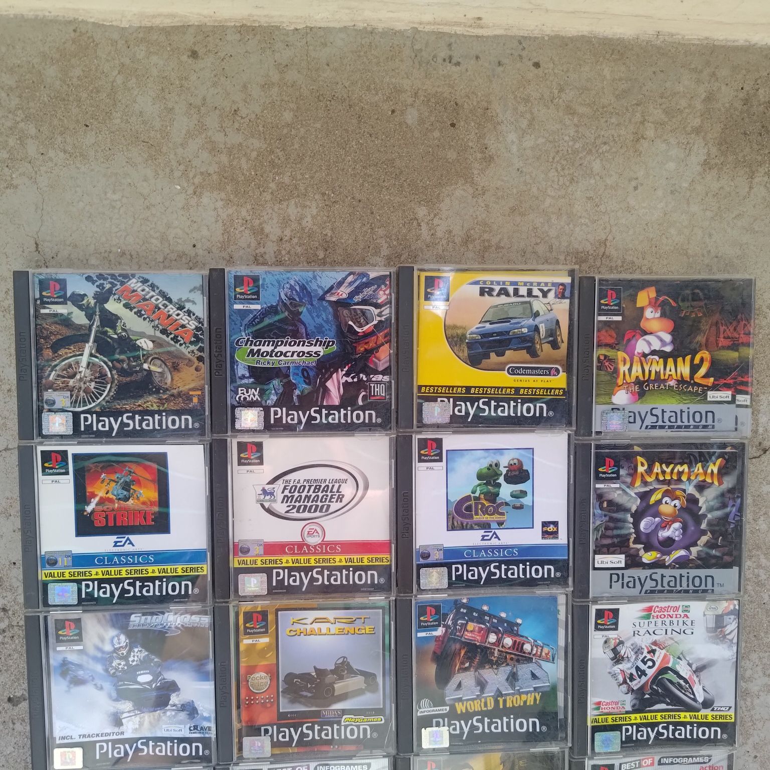 Lote de jogos PS One escala de colecionador