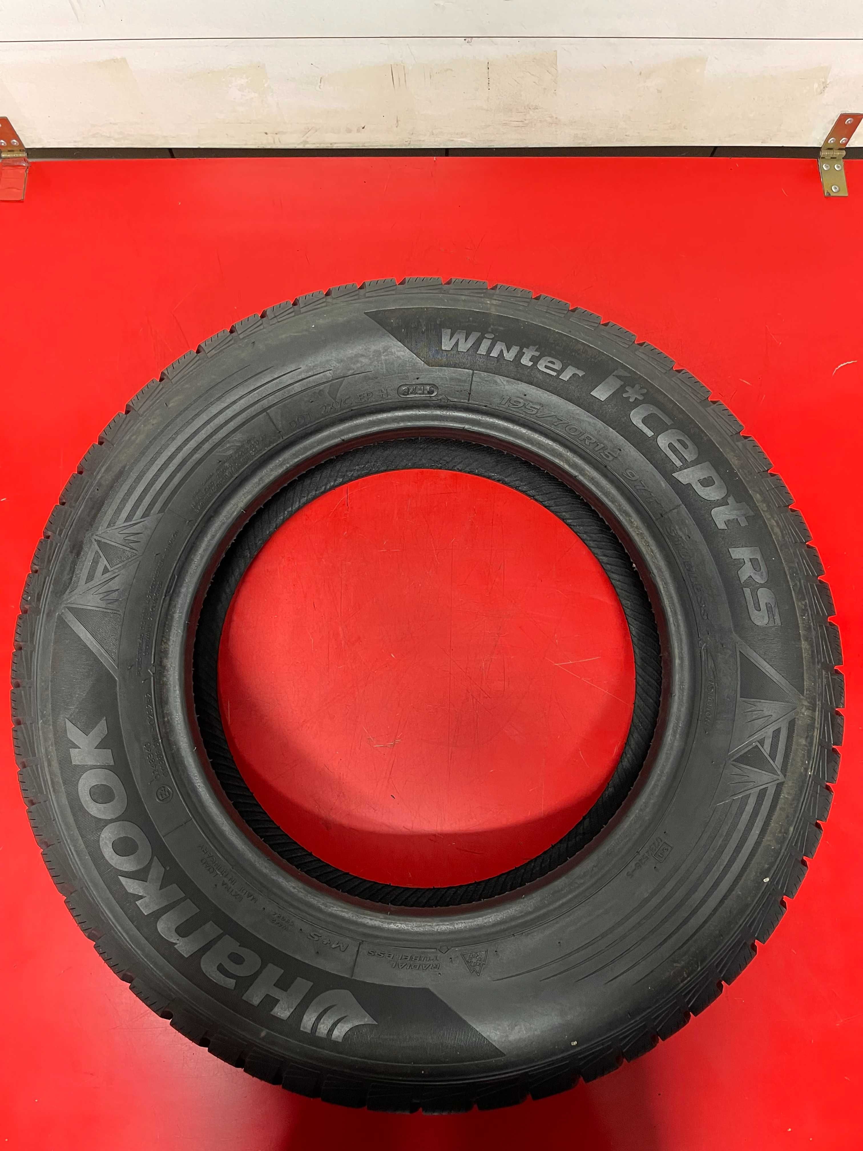 195/70R15 Hankook Winter I'Cept Rs W442