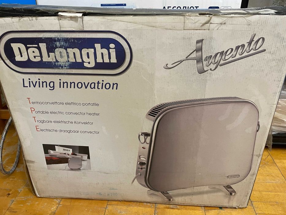 Конвектор DeLonghi HR720