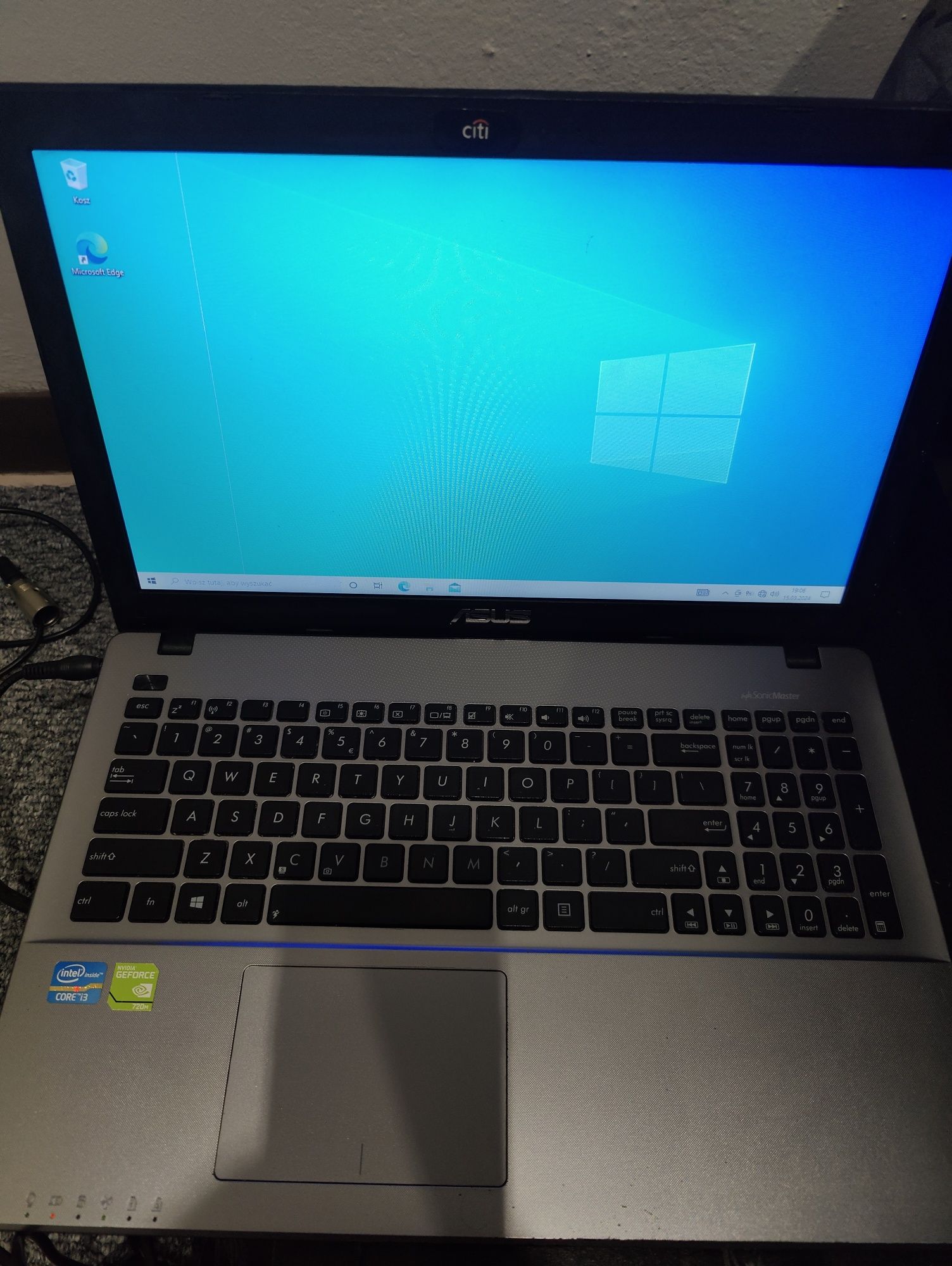 Laptop Asus x550c