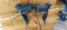 Klamkomanetki Shimano ultegra St6870 di2 sprawne 11s