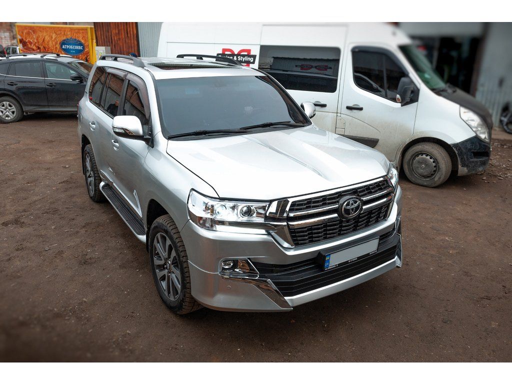 Toyota LandCruiser 200 2007-2015 Комплект рестайлінгу в Executive-2021
