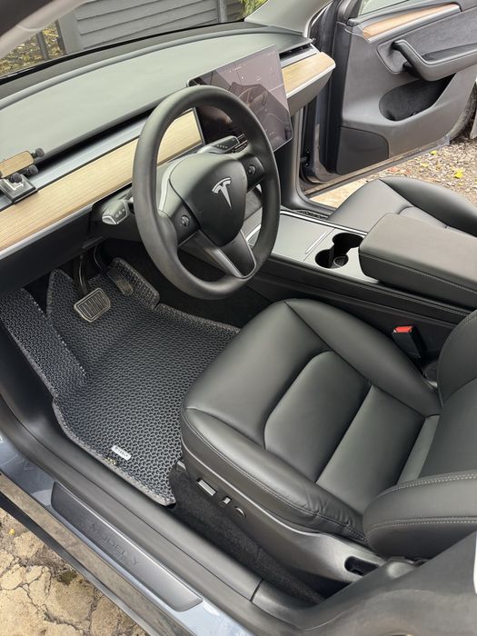 Tesla Model Y 2023 Long range dual motor