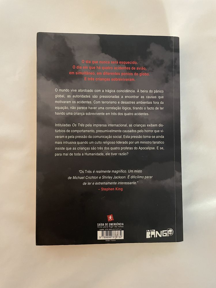 Os Três, de Sarah Lotz (PORTES INCLUÍDOS)