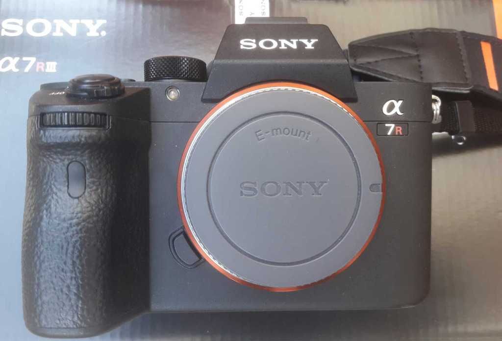 Sony A7R III (ILCE 7RM3)