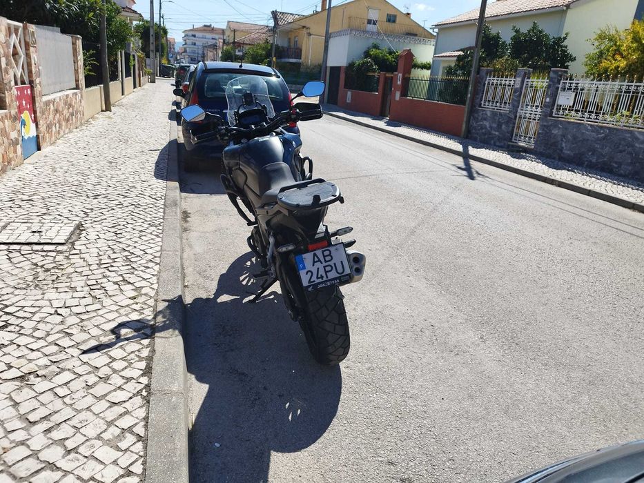 Honda CB500X - 5900KM - COMO NOVA