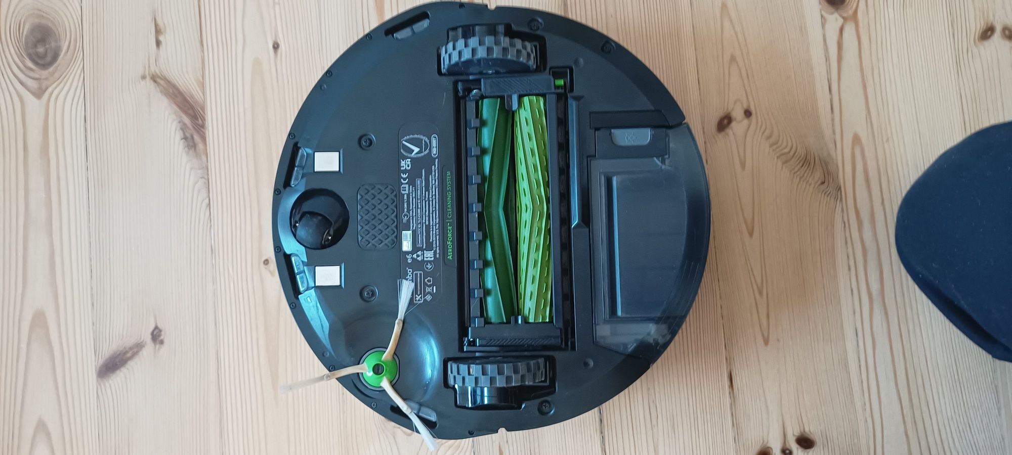 Robot sprzątający iRobot Roomba e6 czarny zestaw stan bardzo dobry