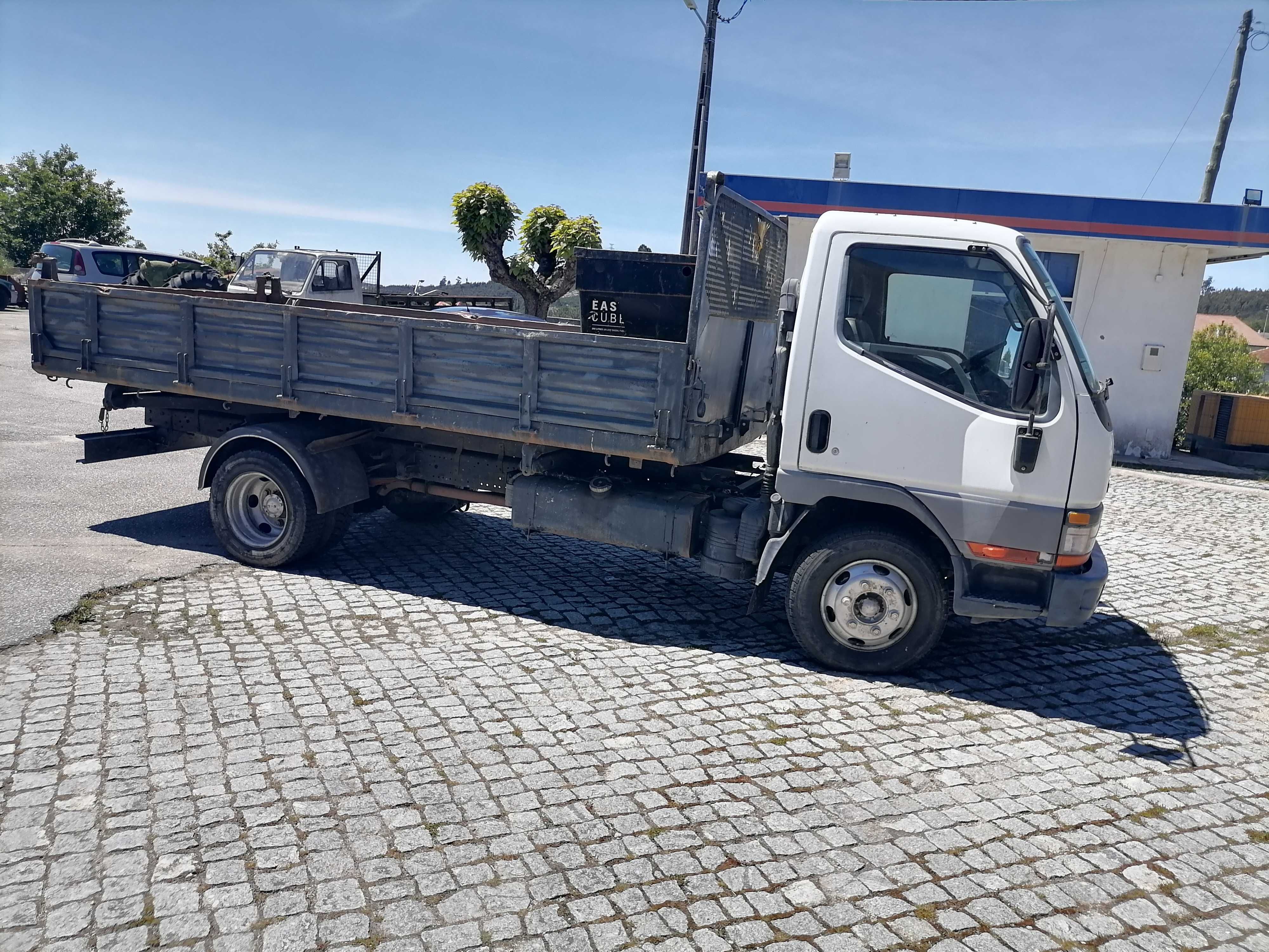 Carrinha Mitsubishi Canter 3.9