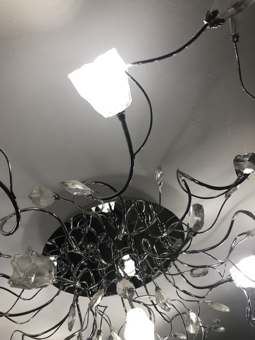 Люстра на стелю на 19 ламп