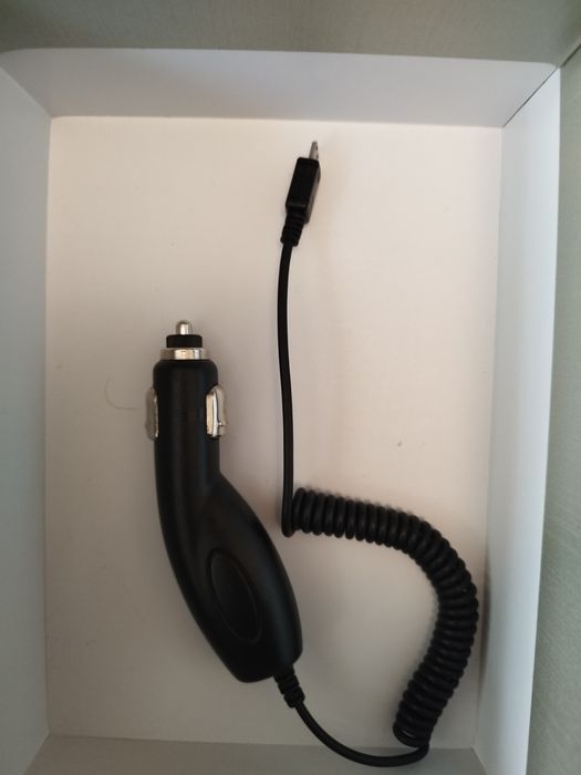 Ładowarka samochodowa stary wtyk do smartfona