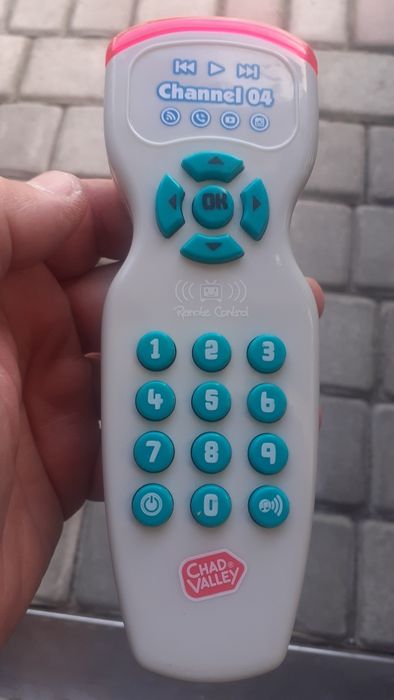 Развивающая игрушка Chad Valley Fun Gadget Remote.Новая.Рабочая.