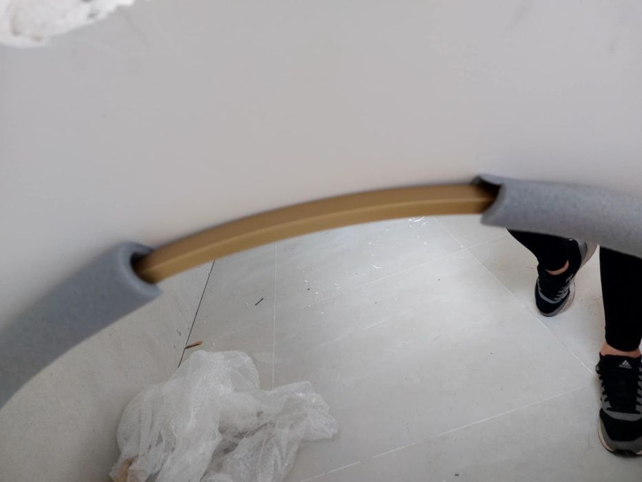 Lustro okrągłe 80cm złota rama
