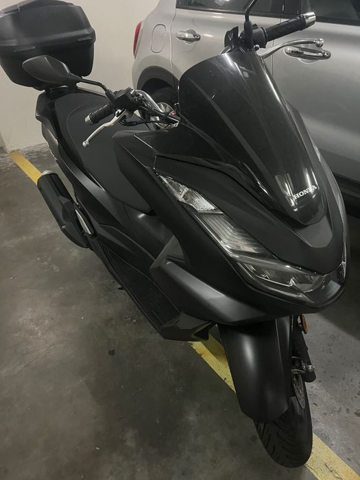 Honda PCX125 de 2024 como nova