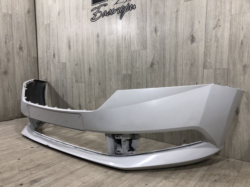 Бампер передний Skoda Fabia 3 ( 2018 2019 2020 2021 г.) передній fabia