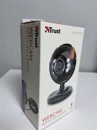 Nowa kamerka internetowa Trust  z mikrofonem i diodami LED