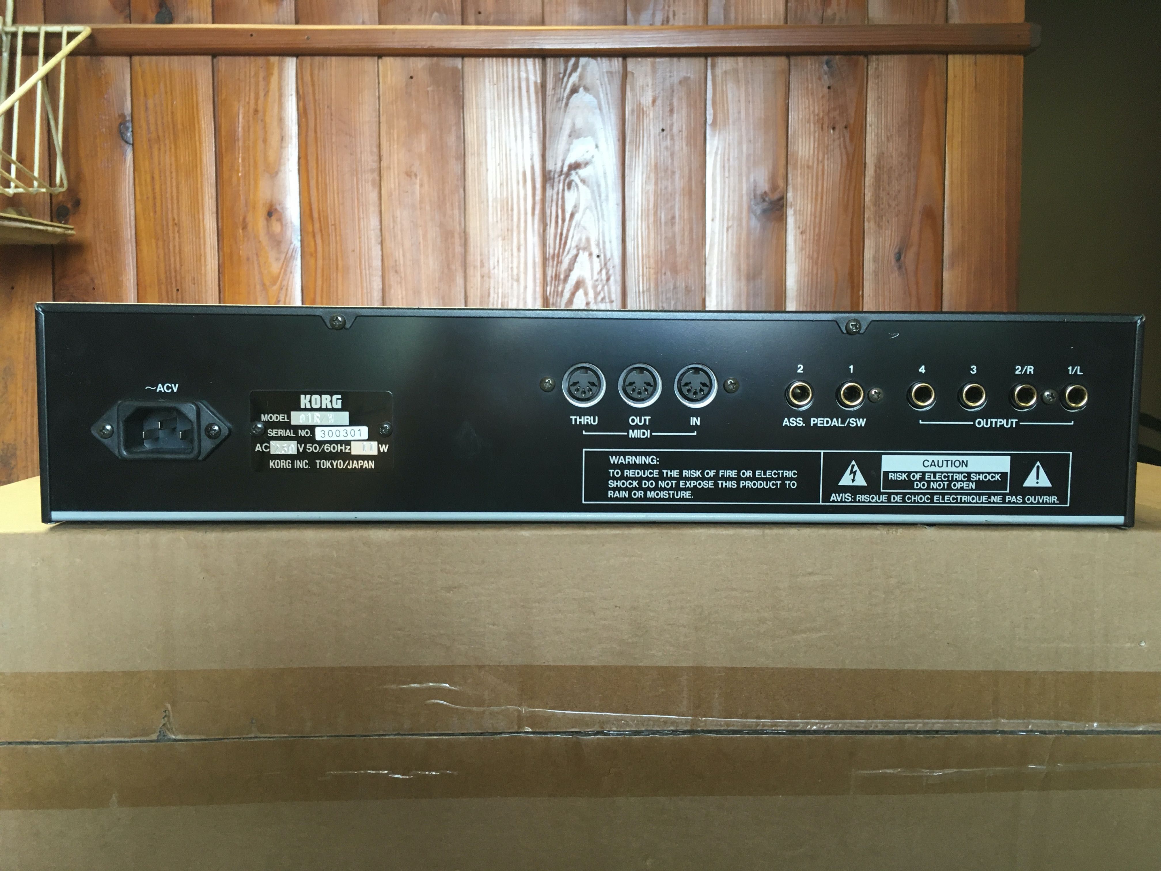 Korg 01R/W - wersja rack