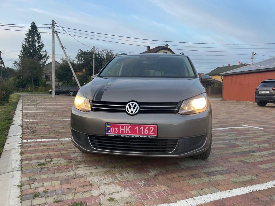Wolkswagen Touran 7 місць