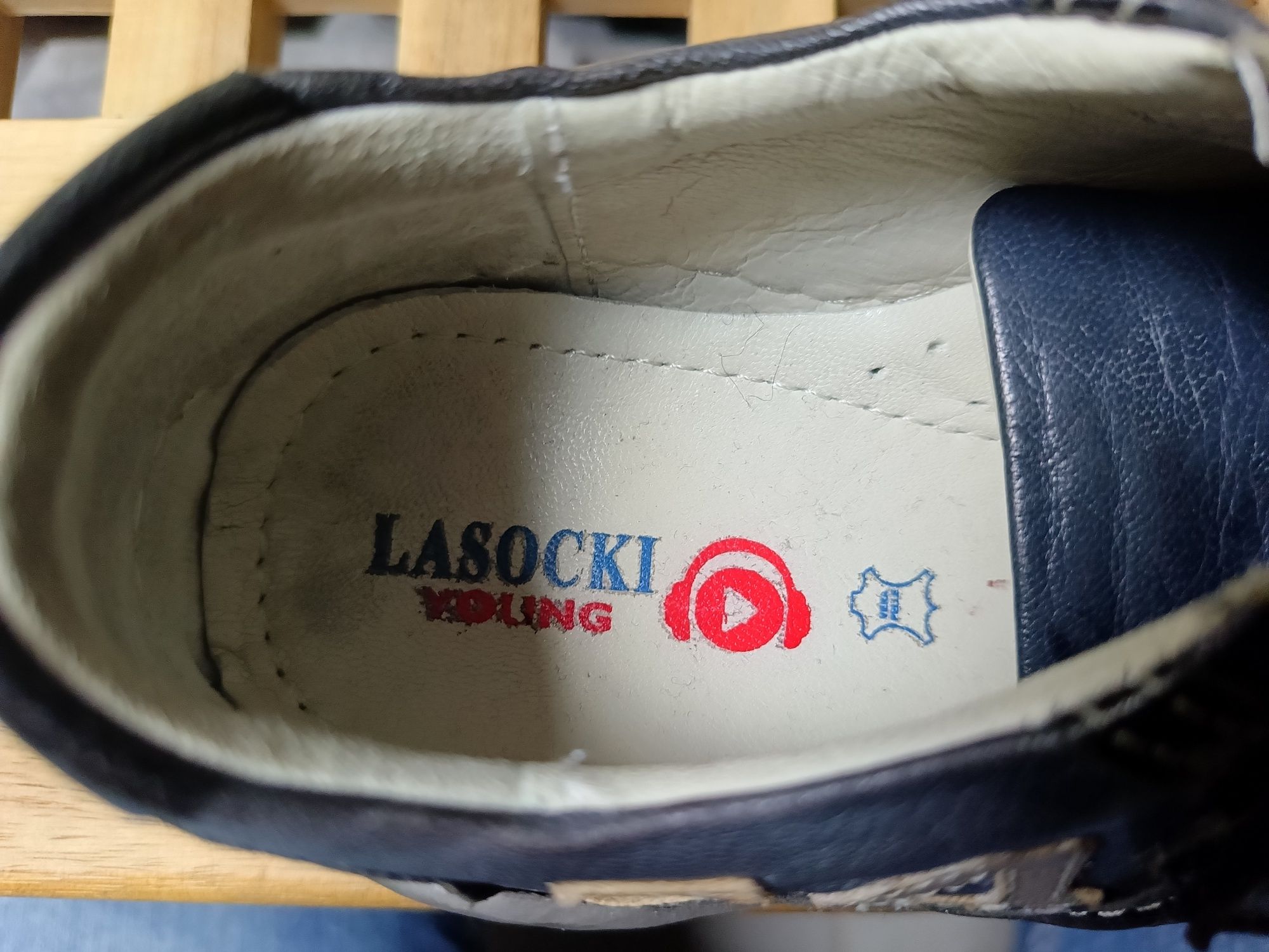 Buty skórzane Lasocki Young rozm. 33