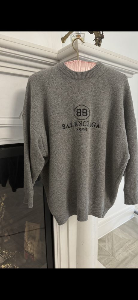 Кофта Balenciaga