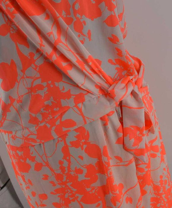 Elegancka sukienka kopertowa Martvisser 46