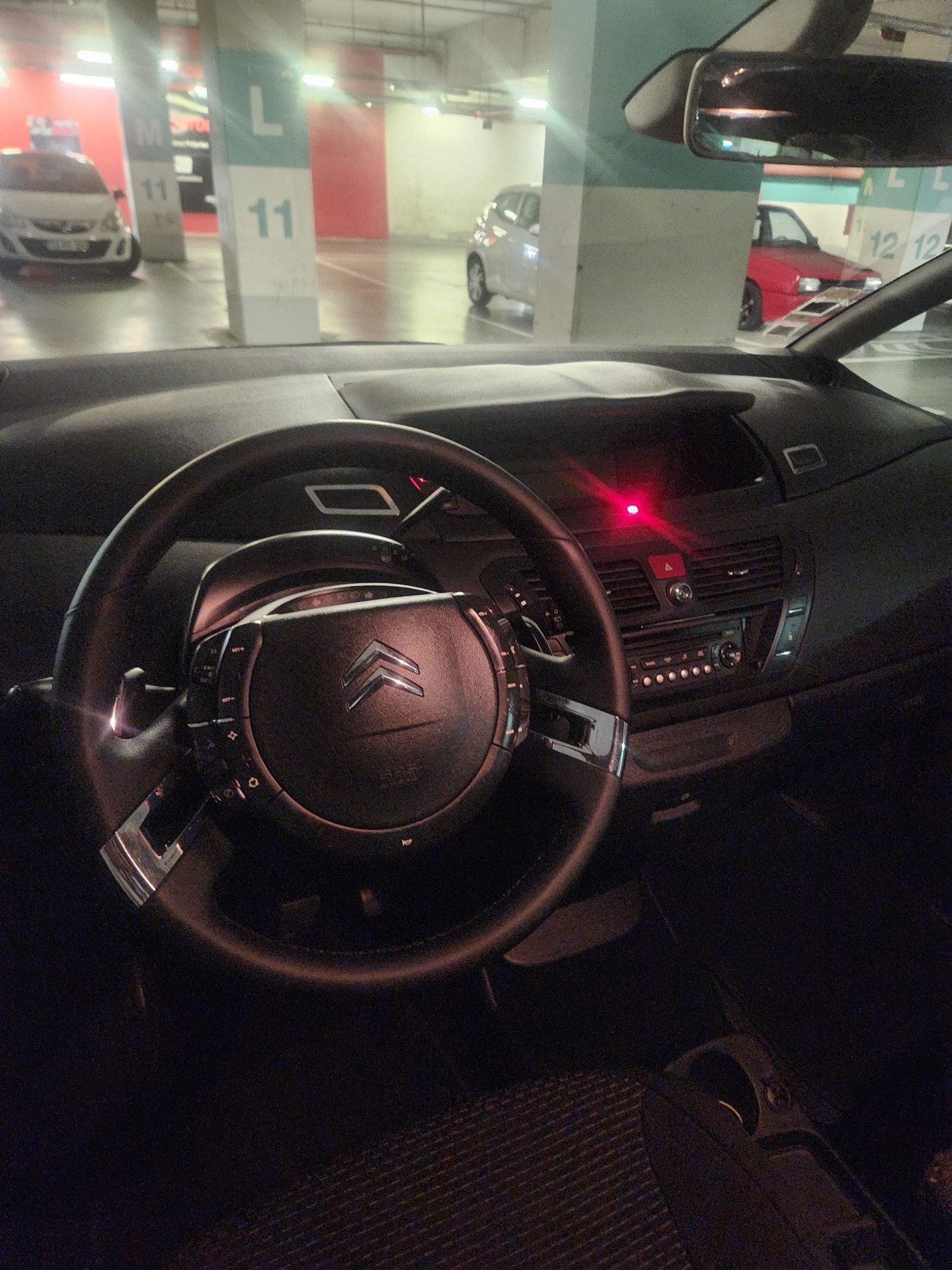C4 Picasso ano 2010 só 200.000 km automática como nova Aceito retoma