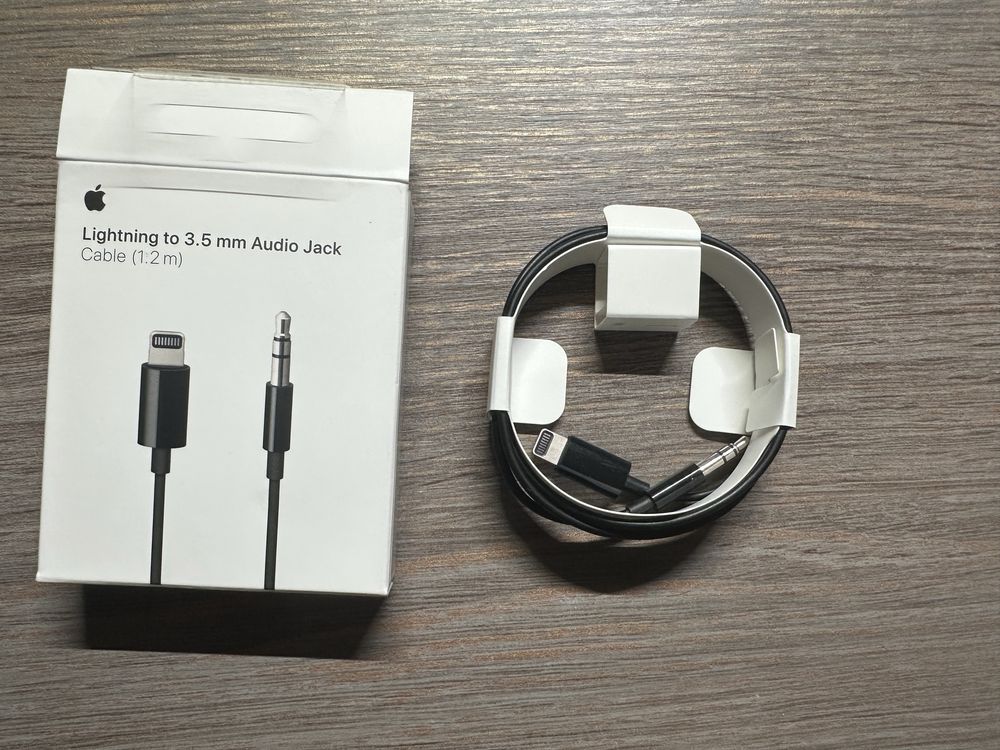 Кабель для провідного підключення Airpods Max